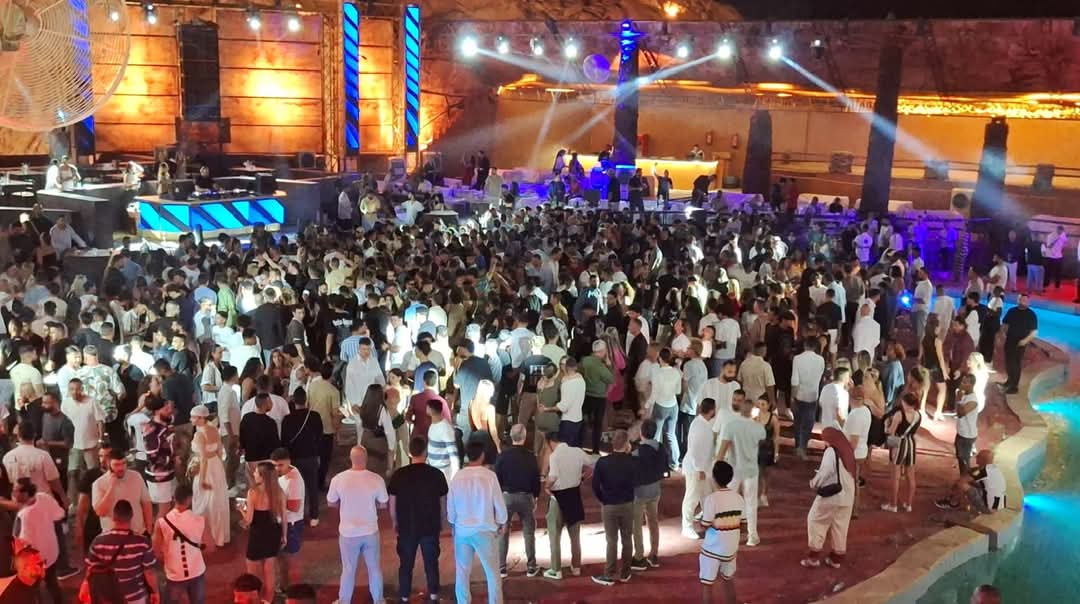 شرم الشيخ تتألق باحتفالات عيد الفطر بحفلات عالمية في قلب جبالها