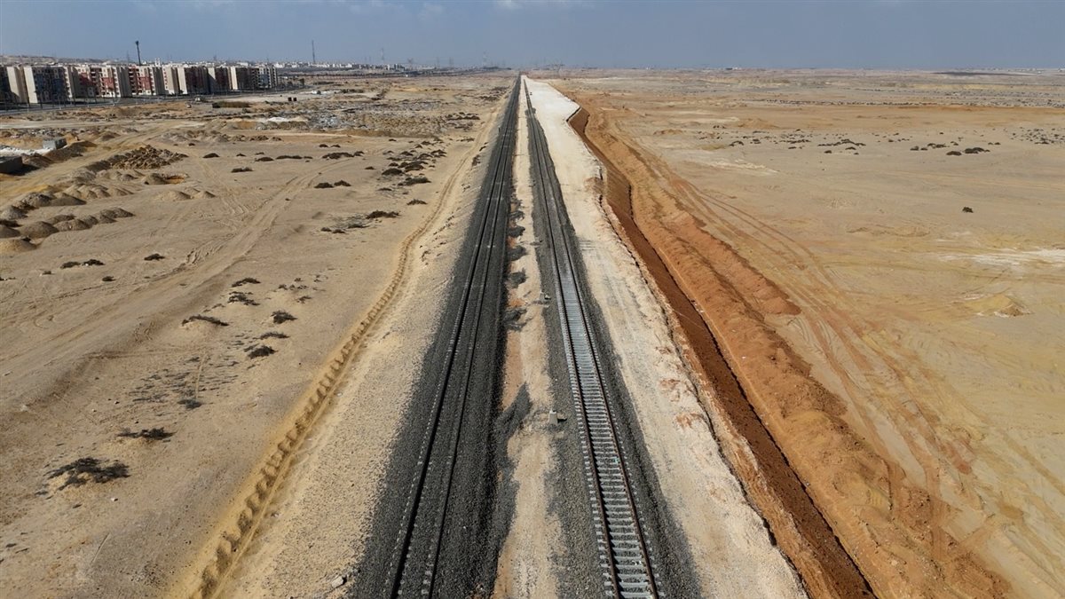 مشروع خط سكة حديد (الروبيكى/ العاشر من رمضان / بلبيس)
