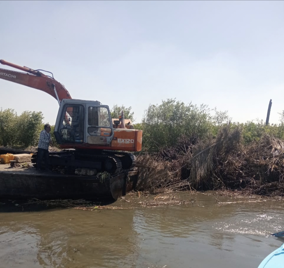 حملة مكبرة لإزالة أعمال تعدٍ على نهر النيل بالمحمودية