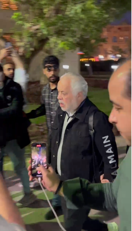 أشرف زكي وإدوارد وريهام عبد الغفور.. أول حضور عزاء زوجة نضال الشافعي