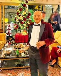 رجل الأعمال ميشيل أحد 