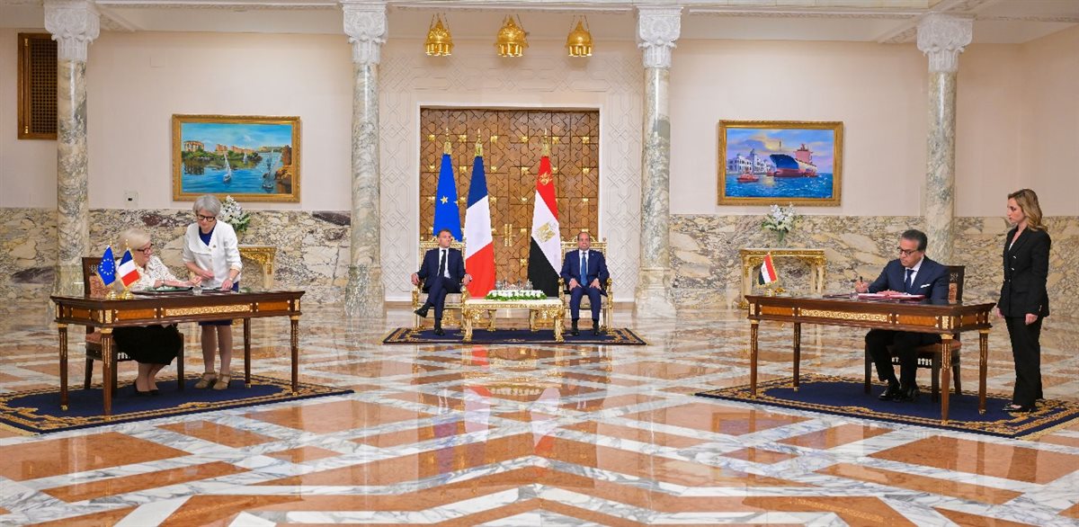 الرئيس السيسي والرئيس الفرنسي ماكرون