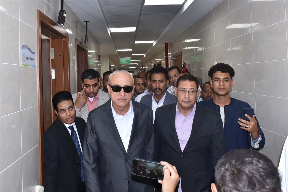 محافظ الأقصر يفتتح مركز تنمية الأسرة بإسنا