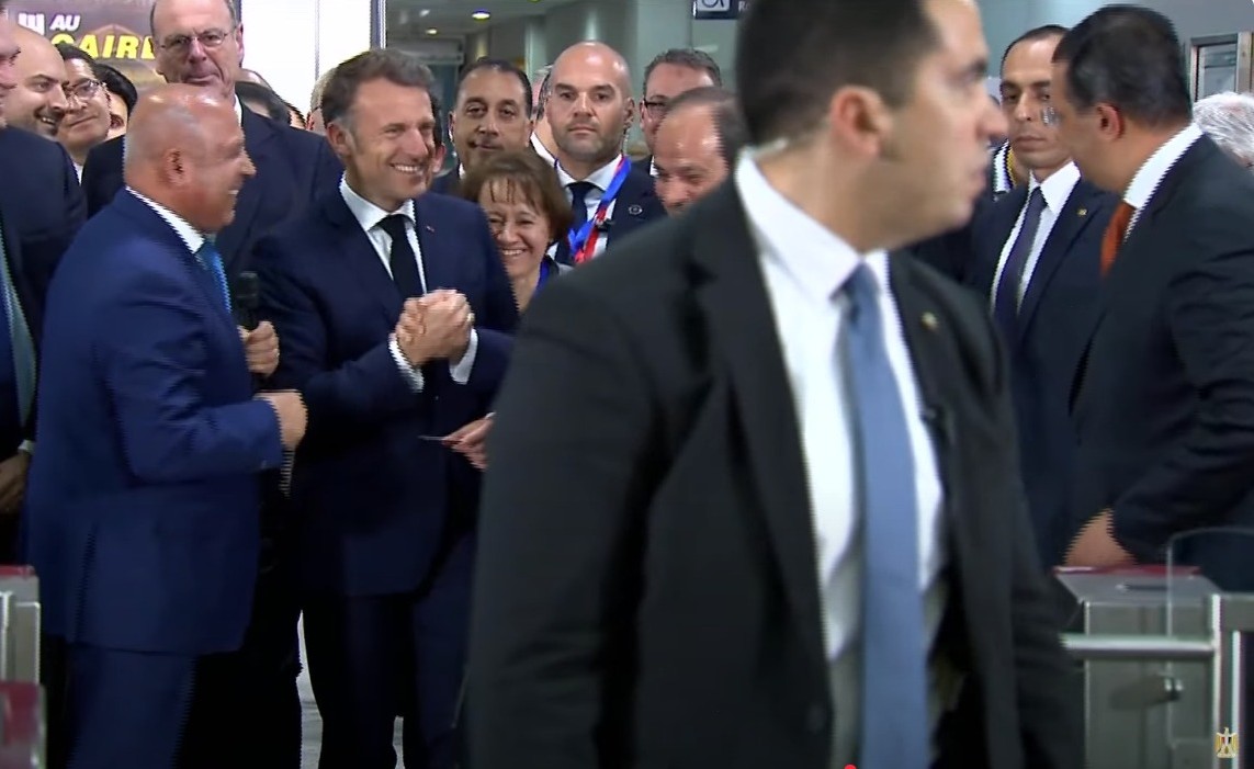 جانب من زيارة الرئيس السيسي ونظيره الفرنسي في محطة عدلي منصور المركزية