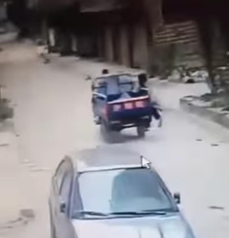 تداول مقطع فيديو لسحل فتاة لسرقة هاتفها المحمول بالإسكندرية