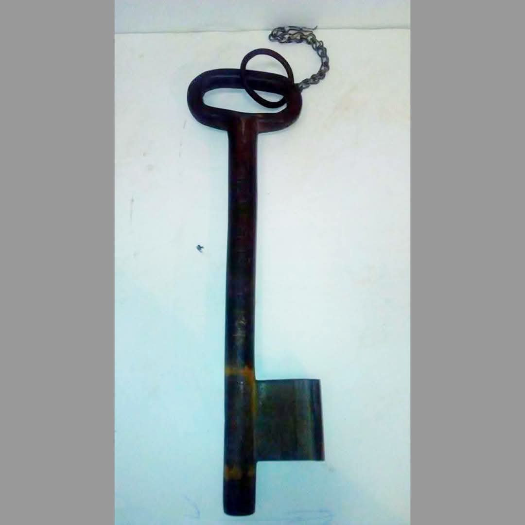 المفتاح الأصلي لبيت الكريتلية