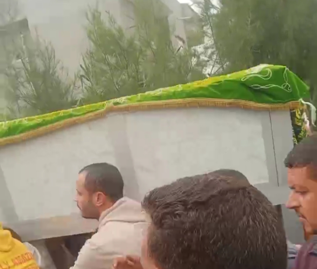 المئات يشيعون جثمان ضحية زوجها بالبحيرة