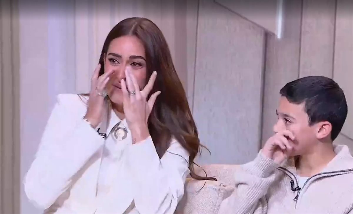 بكاء أمينة خليل في مسلسل لام شمسية