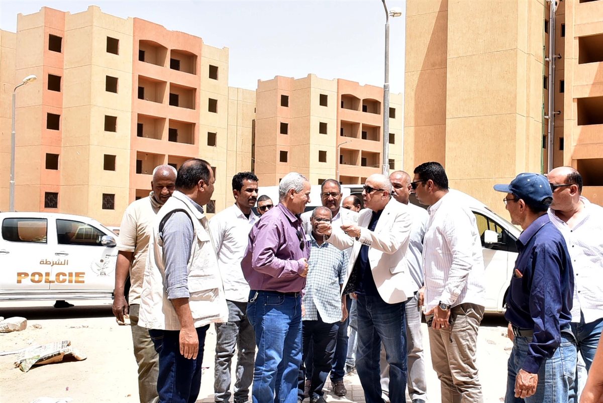 محافظ الأقصر وافتتاح مشروعات بالطود