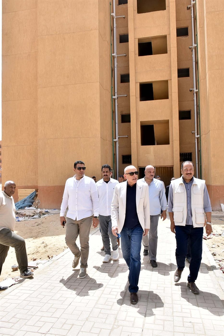 محافظ الأقصر وافتتاح مشروعات بالطود