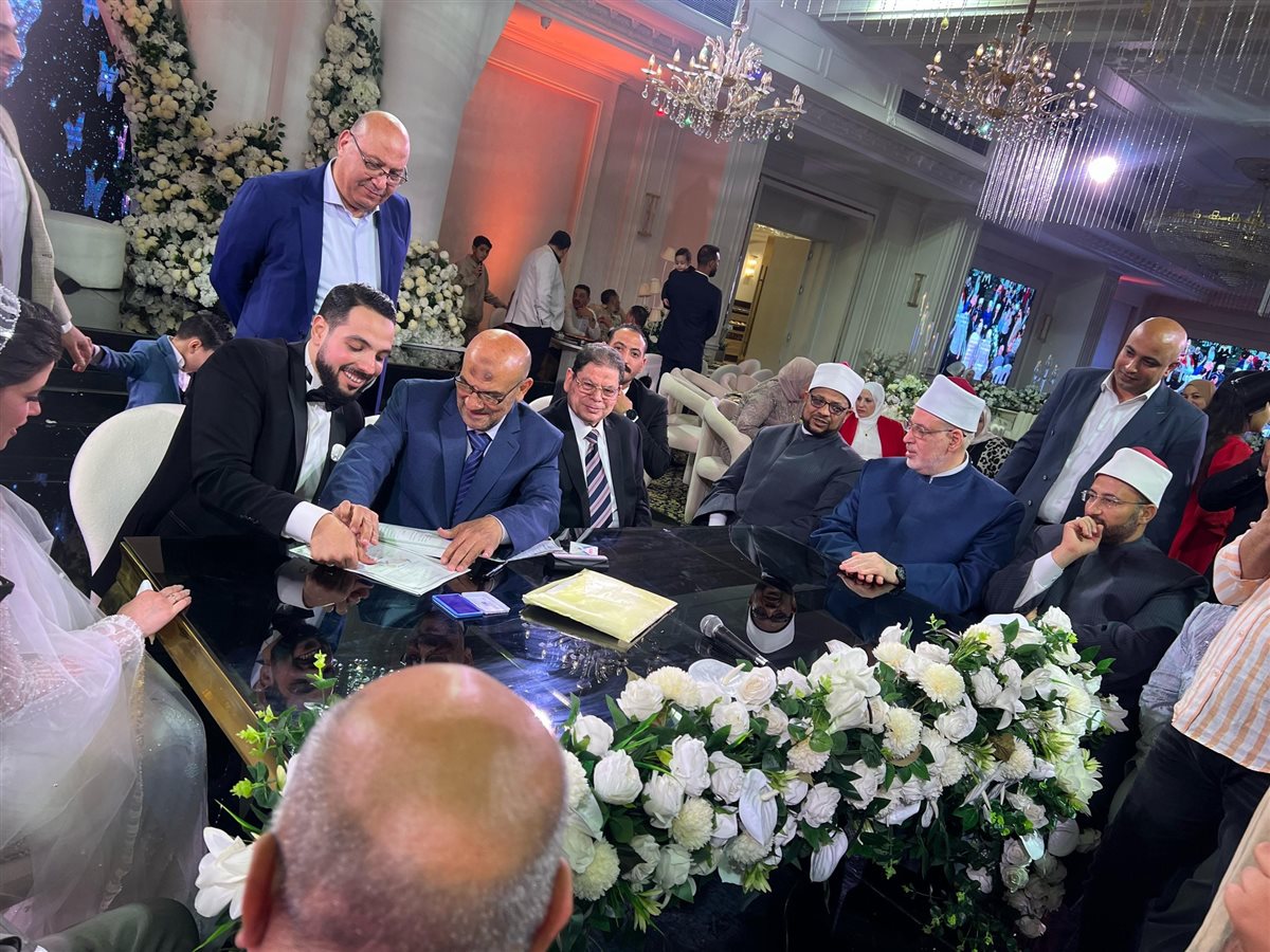 وسط حضور قيادات الأزهر.. الدكتورة إلهام شاهين الأمين المساعد للبحوث الإسلامية تحتفل بزفاف نجلها أحمد خيري