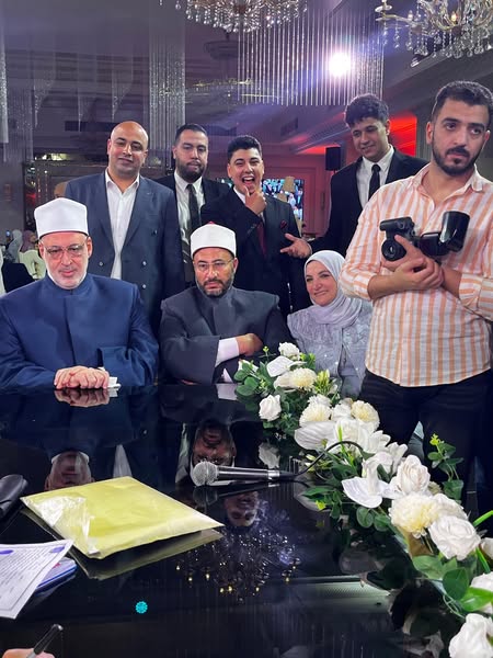 وسط حضور قيادات الأزهر.. الدكتورة إلهام شاهين الأمين المساعد للبحوث الإسلامية تحتفل بزفاف نجلها أحمد خيري