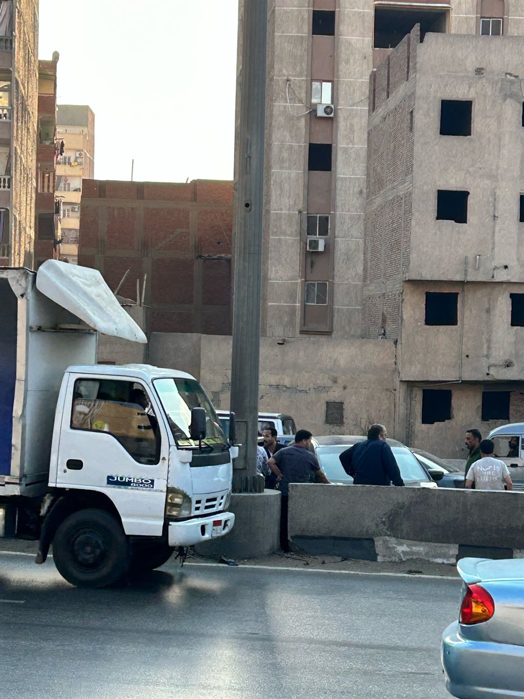 حادث تصادم يتسبب في تكدس مروري أعلى الطريق الدائري