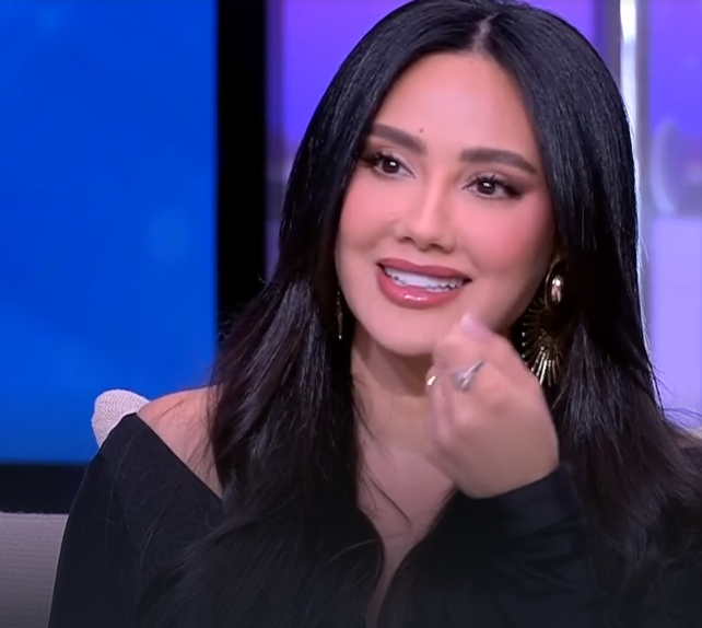 الفنانة مي القاضي