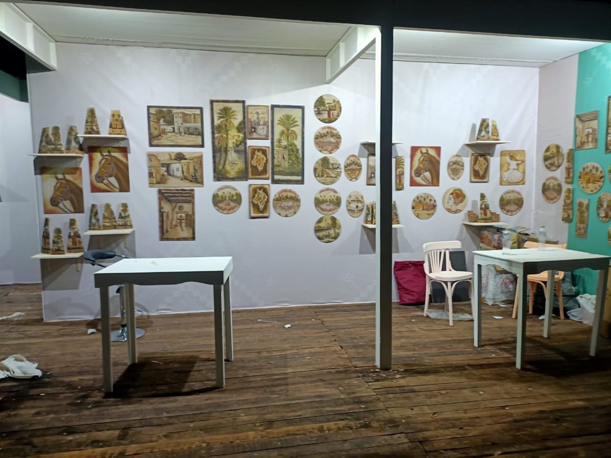 الاستعدادات النهائية لانطلاق معرض زهور الربيع