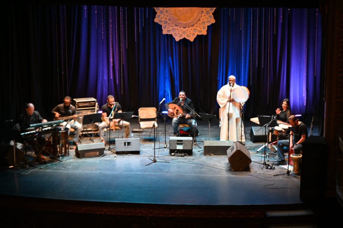 لقطات من حفل فرقة إيجيبادور بمسرح معهد الموسيقى العربية