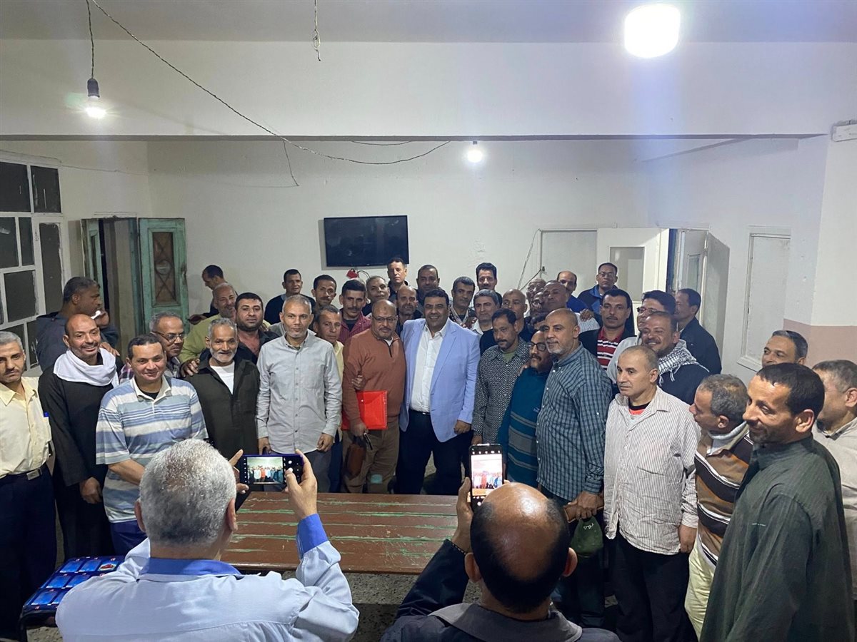 &nbsp;العمال بالشركة المصرية للصناعات الغذائية الحديثة&nbsp;