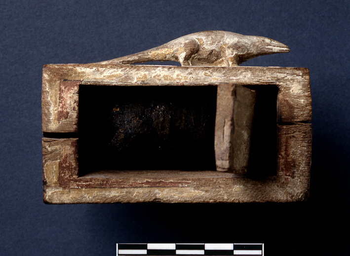 تابوت به مومياء نمس من العصر المتأخر