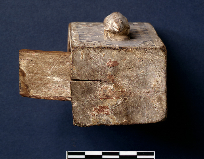 تابوت به مومياء نمس من العصر المتأخر