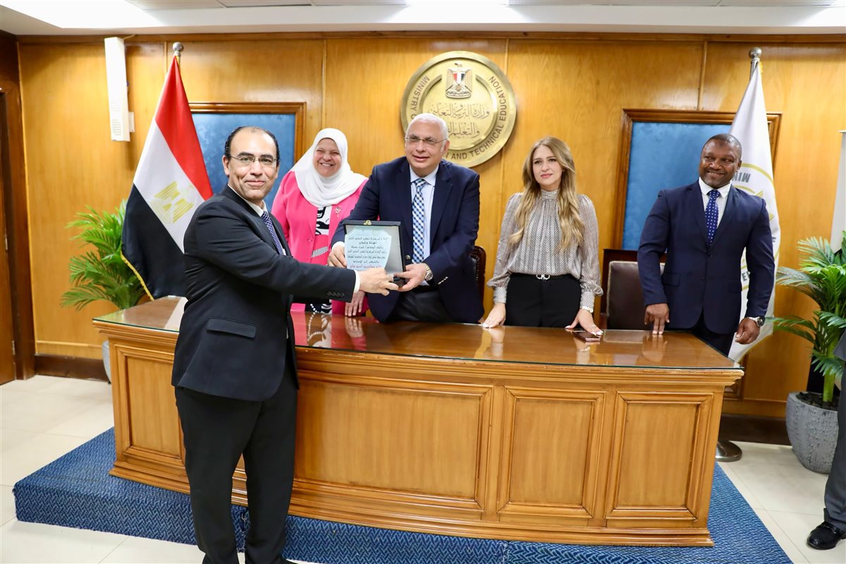 جانب من التكريم