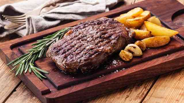 طريقة عمل اللحم الضاني المشوي في الفرن