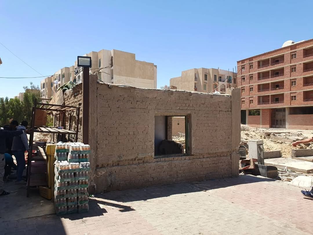 إزالة تعديات على أراضى الدولة بالغردقة 