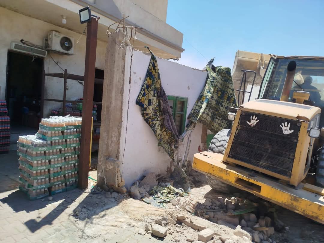 إزالة تعديات على أراضى الدولة بالغردقة 