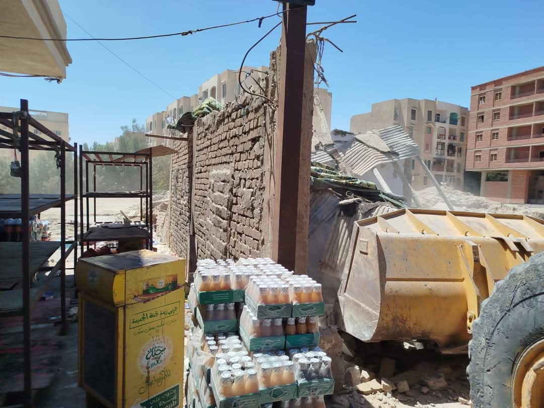 إزالة تعديات على أراضى الدولة بالغردقة 