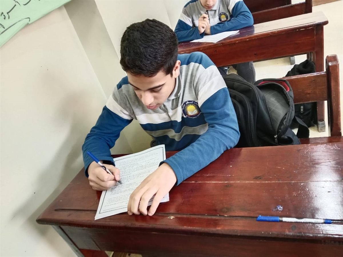 المدارس تصمم نماذج استرشادية لنظام البوكليت لتدريب طلاب الشهادة الإعدادية استعدادًا للامتحانات