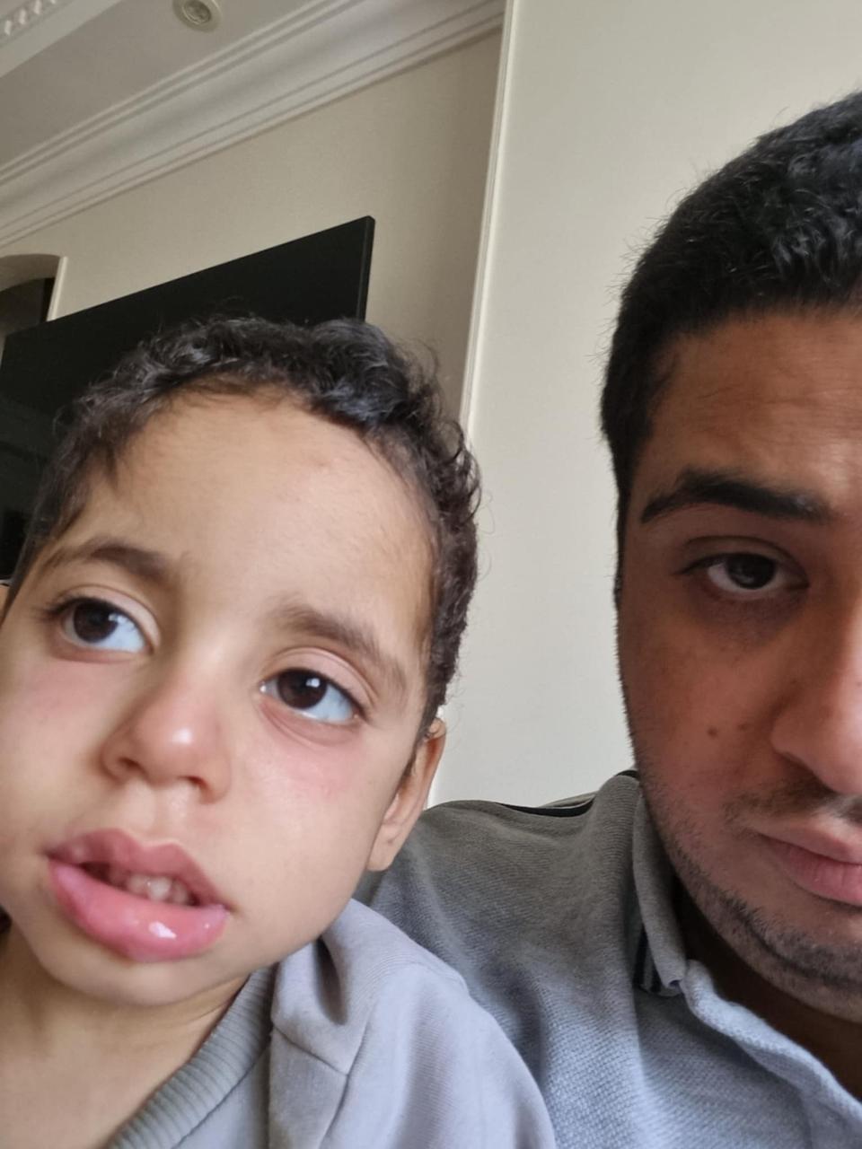 الطفل ووالده