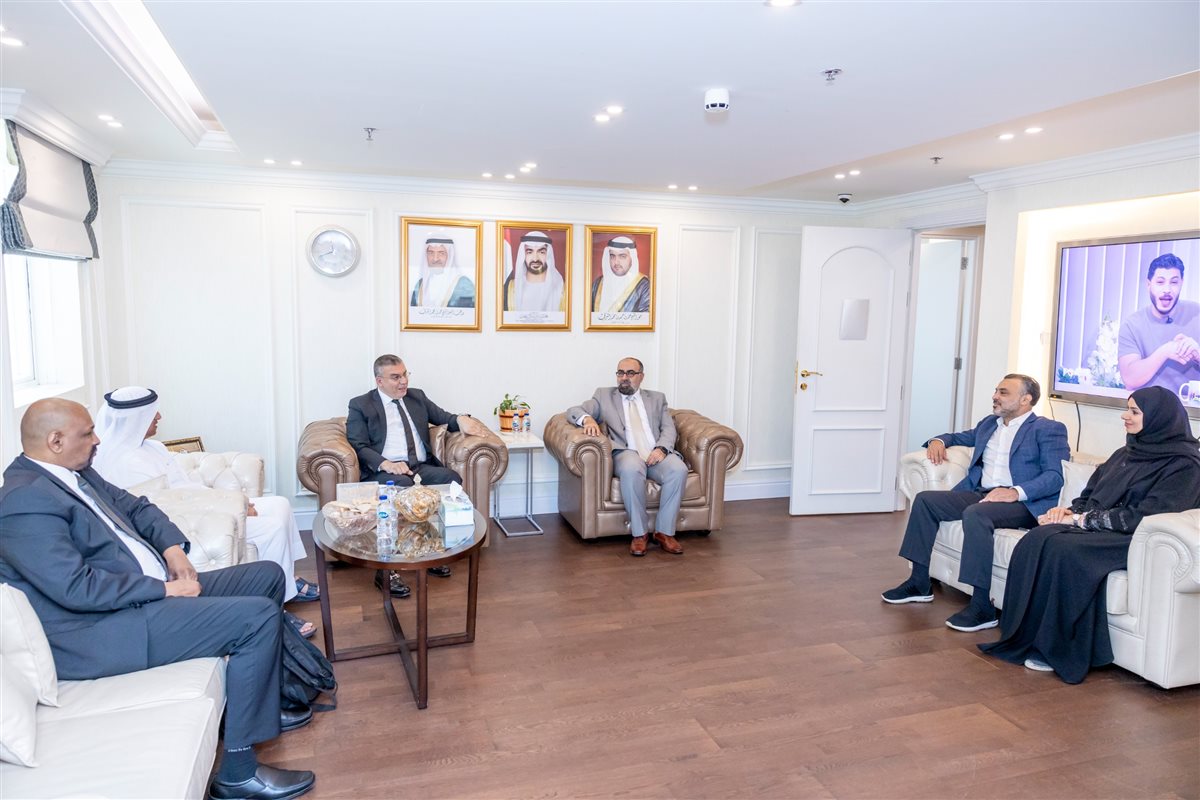 عمرو الليثي رئيس إتحاد إذاعات وتلفزيونات منظمة التعاون الإسلامي  يتفقد ستوديوهات التلفزيون وإذاعتي زايد والفجيرة  