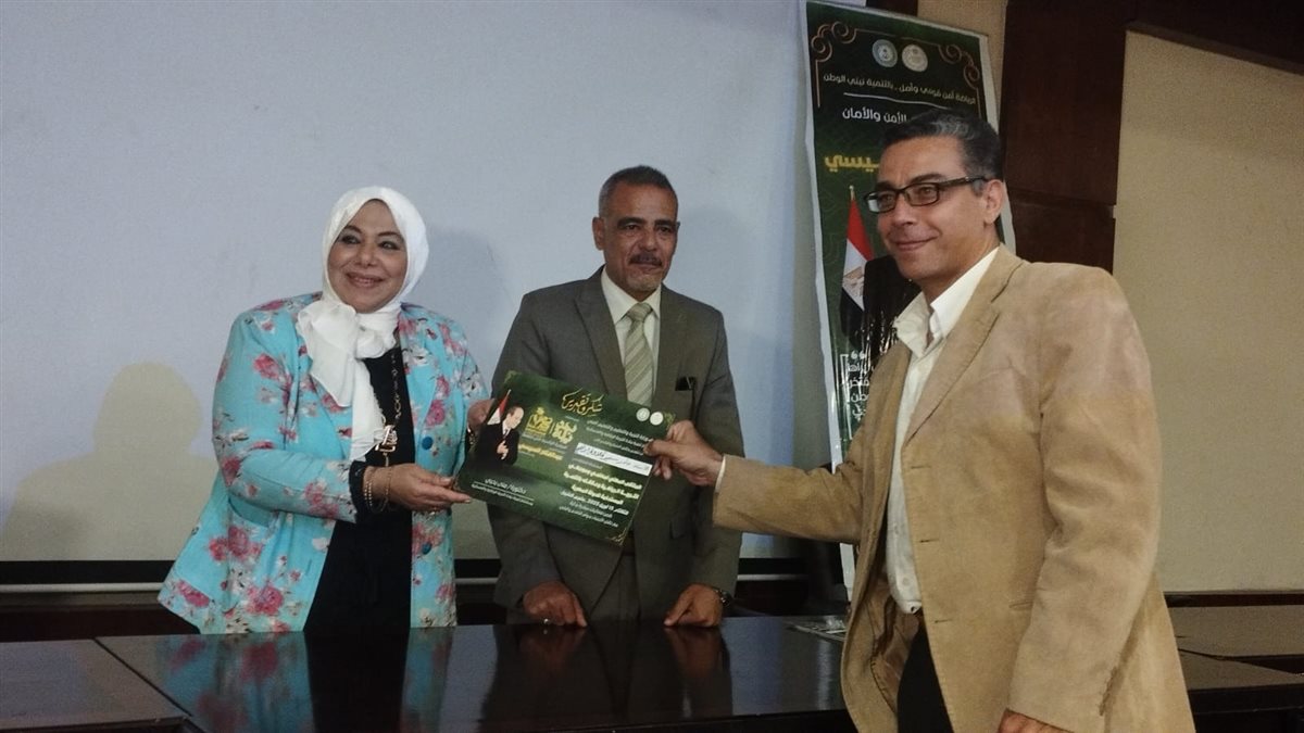 زيارة مستشارة وزير التعليم 