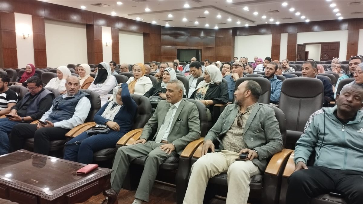 زيارة مستشارة وزير التعليم 