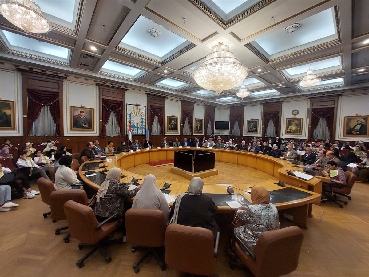 محافظ القاهرة يكرم 30 أم مثالية.. و50 من حفظة القرآن الكريم