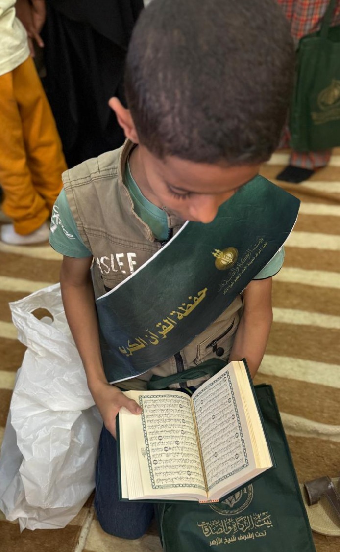بيت الزكاة والصدقات يبدأ حملة دعم حفظة القرآن الكريم بالقرى الأكثر احتياجًا بسوهاج