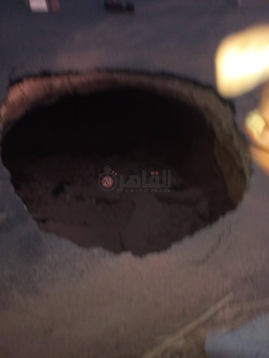 الحفرة جراء الهبوط الأرضي