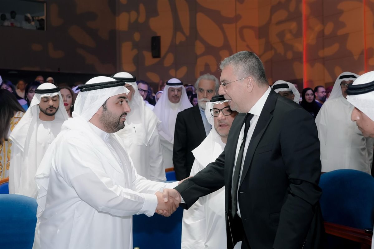 عمرو الليثي يلتقي بـ رئيس هيئة الفجيرة للثقافة والإعلام على هامش حفل ختام مهرجان الفجيرة الدولي للمونودراما