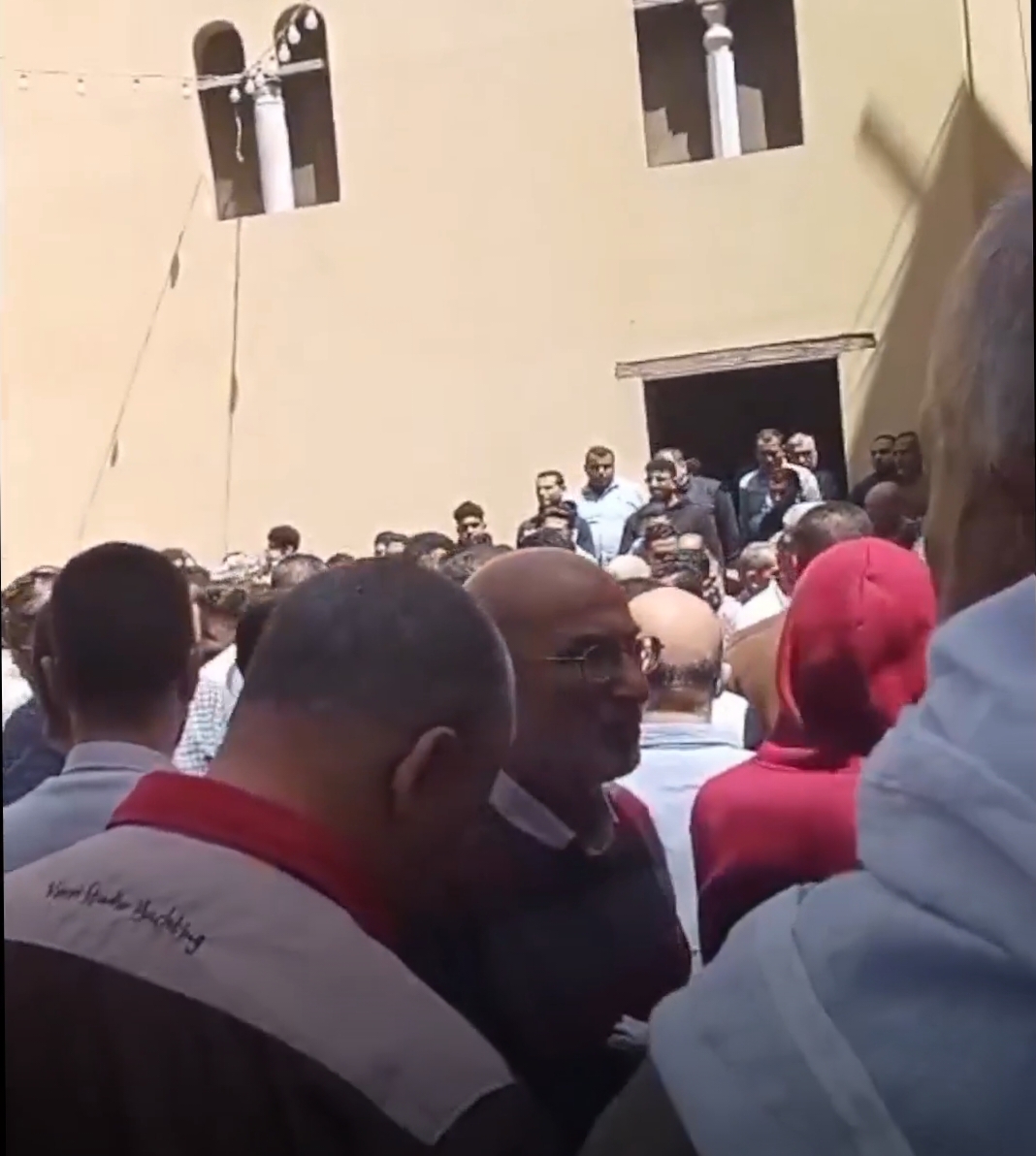 تشييع جثمان الربان مصطفى الميقاتي كبير مرشدين قناة السويس