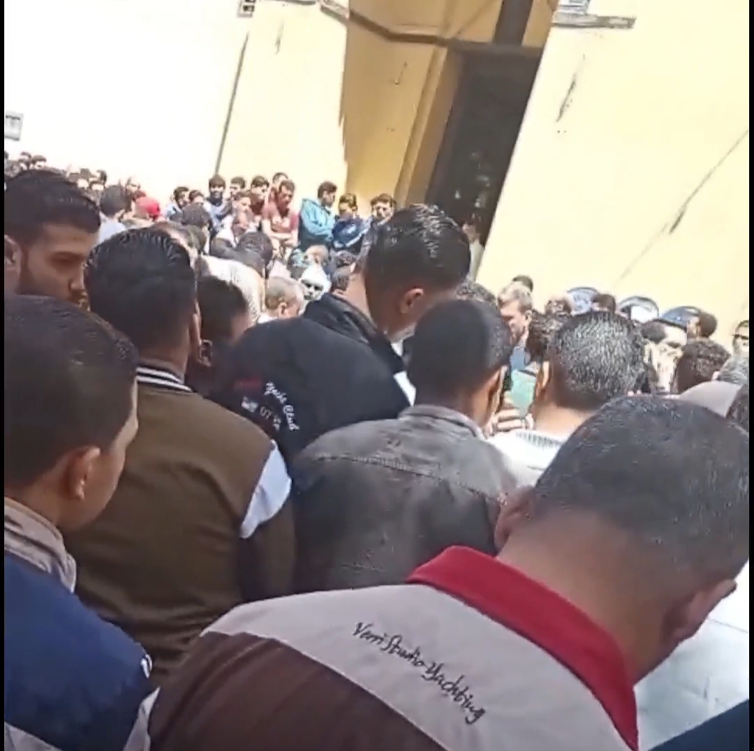 تشييع جثمان الربان مصطفى الميقاتي كبير مرشدين قناة السويس