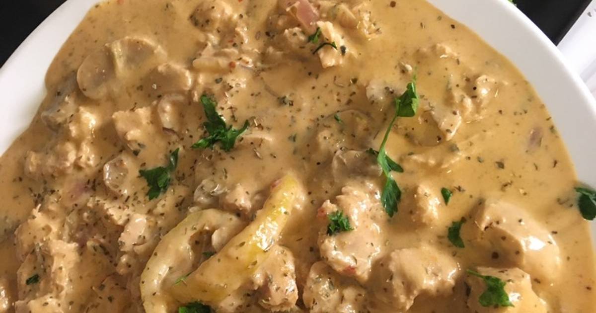 طريقة عمل صدور الدجاج بصوص الكريمة والليمون