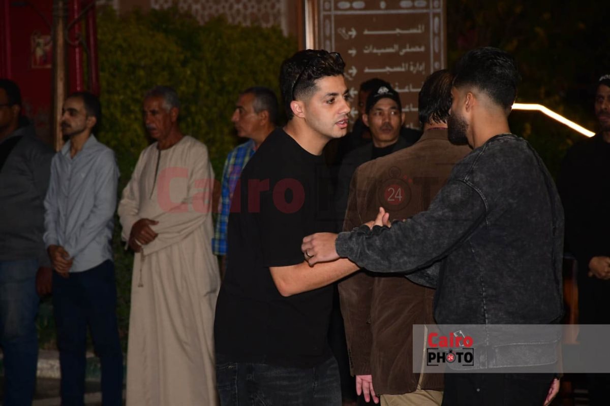 نجوم الفن في عزاء الفنان سليمان عيد