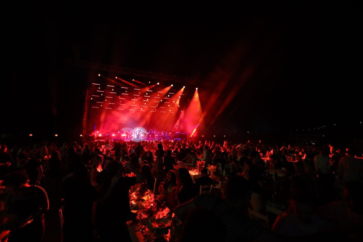 أبرز لقطات حفل أحمد سعد في دبي ضمن حفلات موسم عيد الربيع