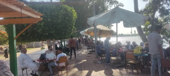 إقبال المواطنين علي الحدائق