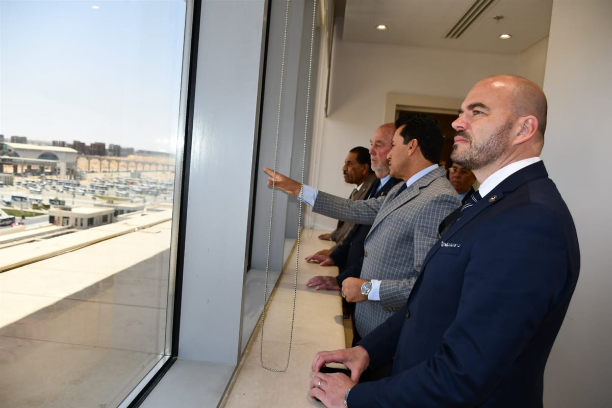 وزير الرياضة يستقبل رئيس الاتحاد الدولي للكاراتيه