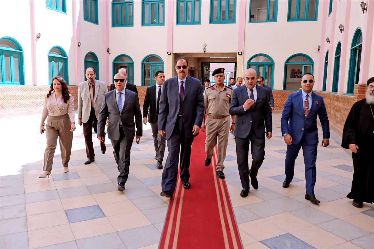 زيارة محافظ سوهاج