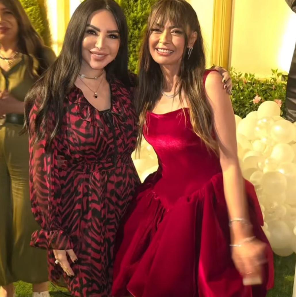 بحضور رانيا يوسف وإنجي علاء.. داليا مصطفى تحتفل بعيد ميلادها رفقة أصدقائها