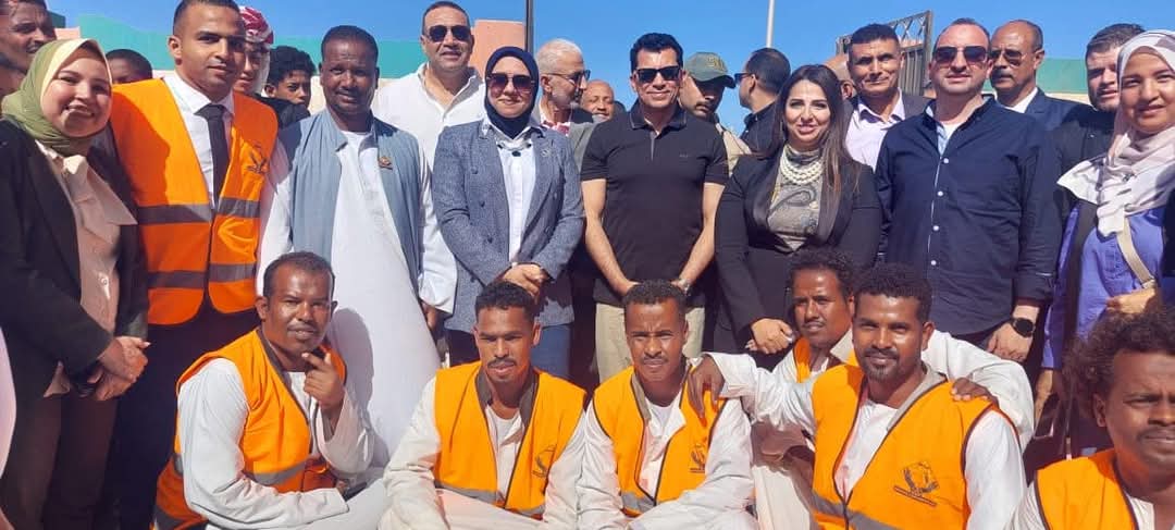 جولة وزير الشباب والرياضة بالشلاتين