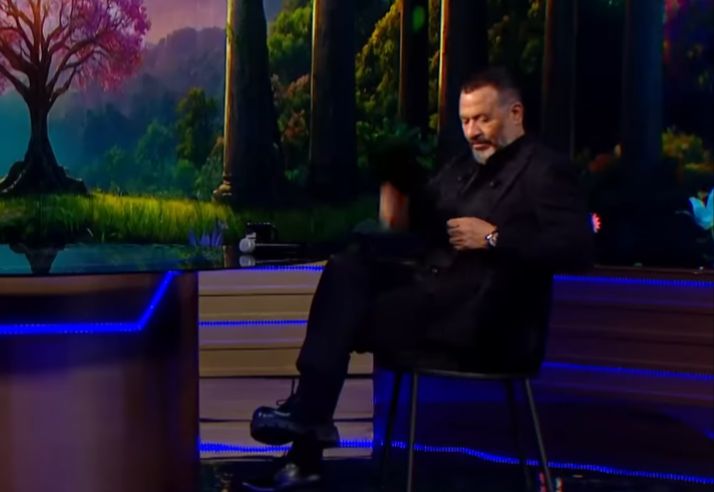 ماجد المصري يكسر آيباد على الهواء