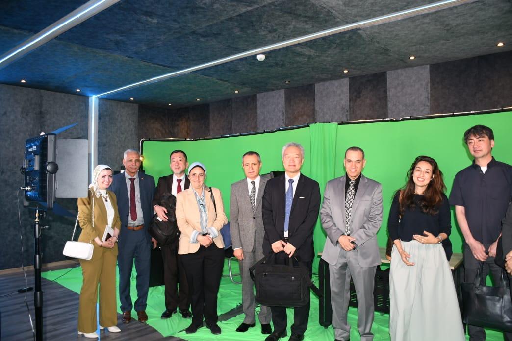 جانب من الزيارة