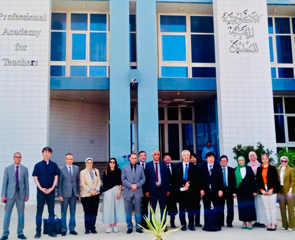 جانب من الزيارة